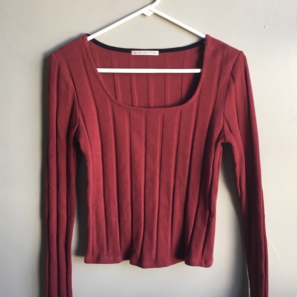 Active USA Tops - NWOT Active USA Burgundy Top